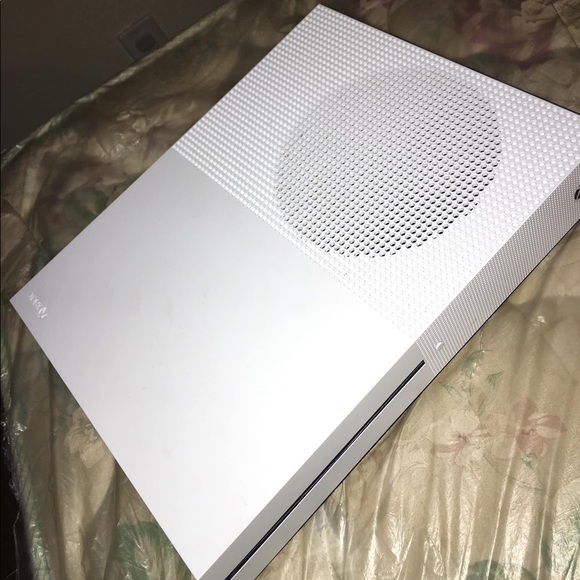 Xbox One S - Picture 5 of 5
